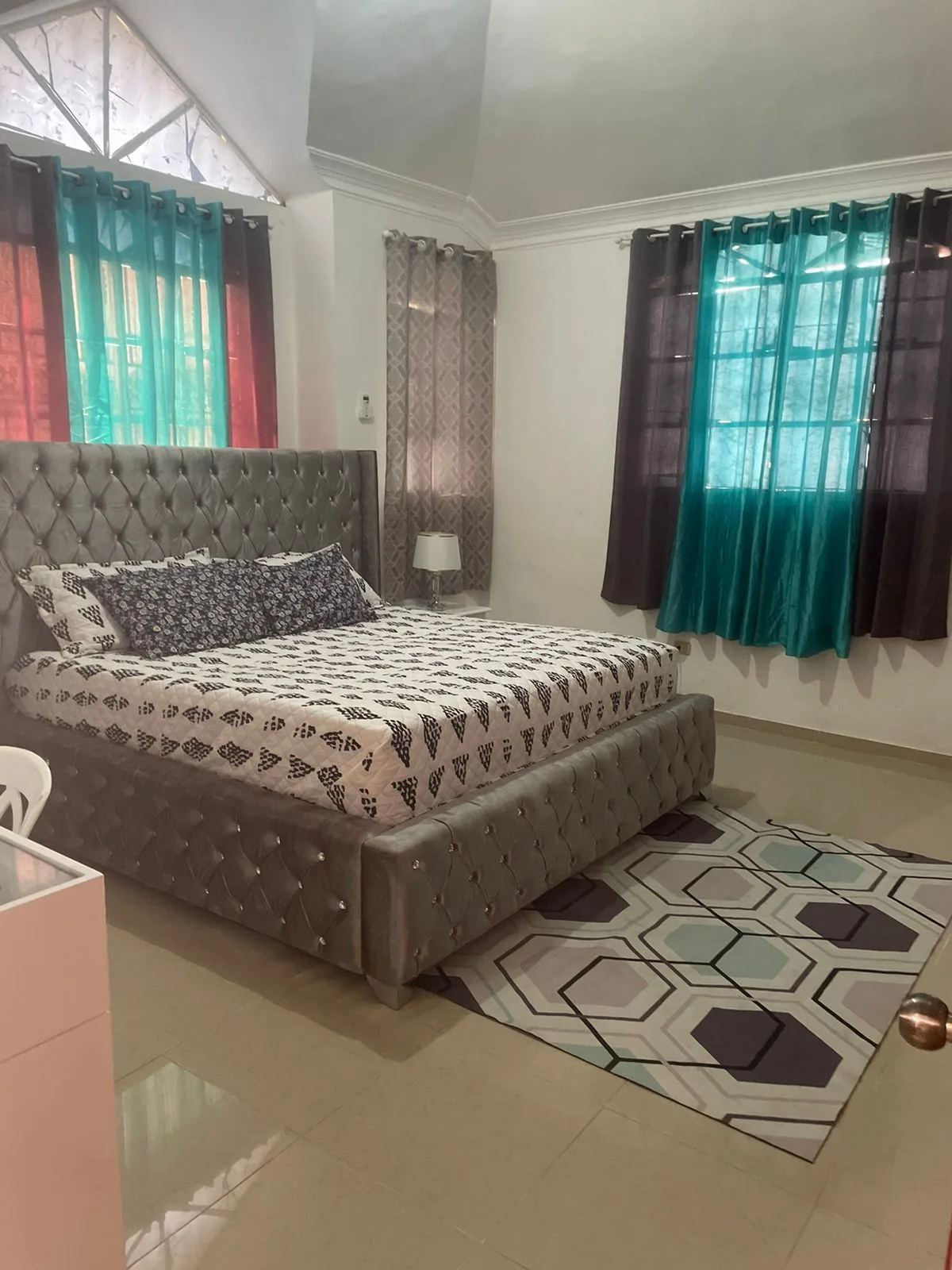 AMPLIA CASA EN VENTA – URB. LA ROSA, SANTIAGO DE LOS CABALLEROS. - Vista 4