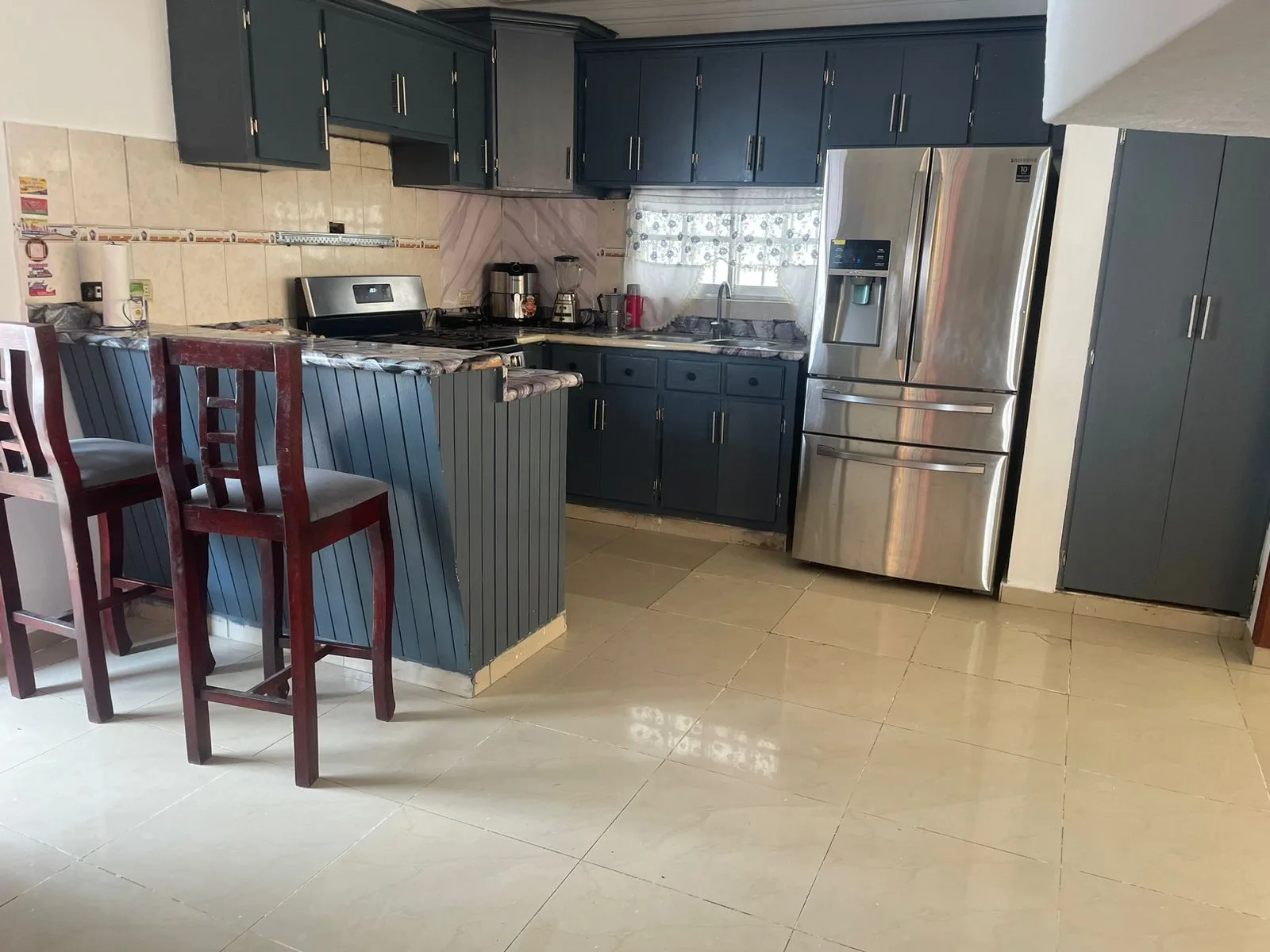 AMPLIA CASA EN VENTA – URB. LA ROSA, SANTIAGO DE LOS CABALLEROS. - Vista 7