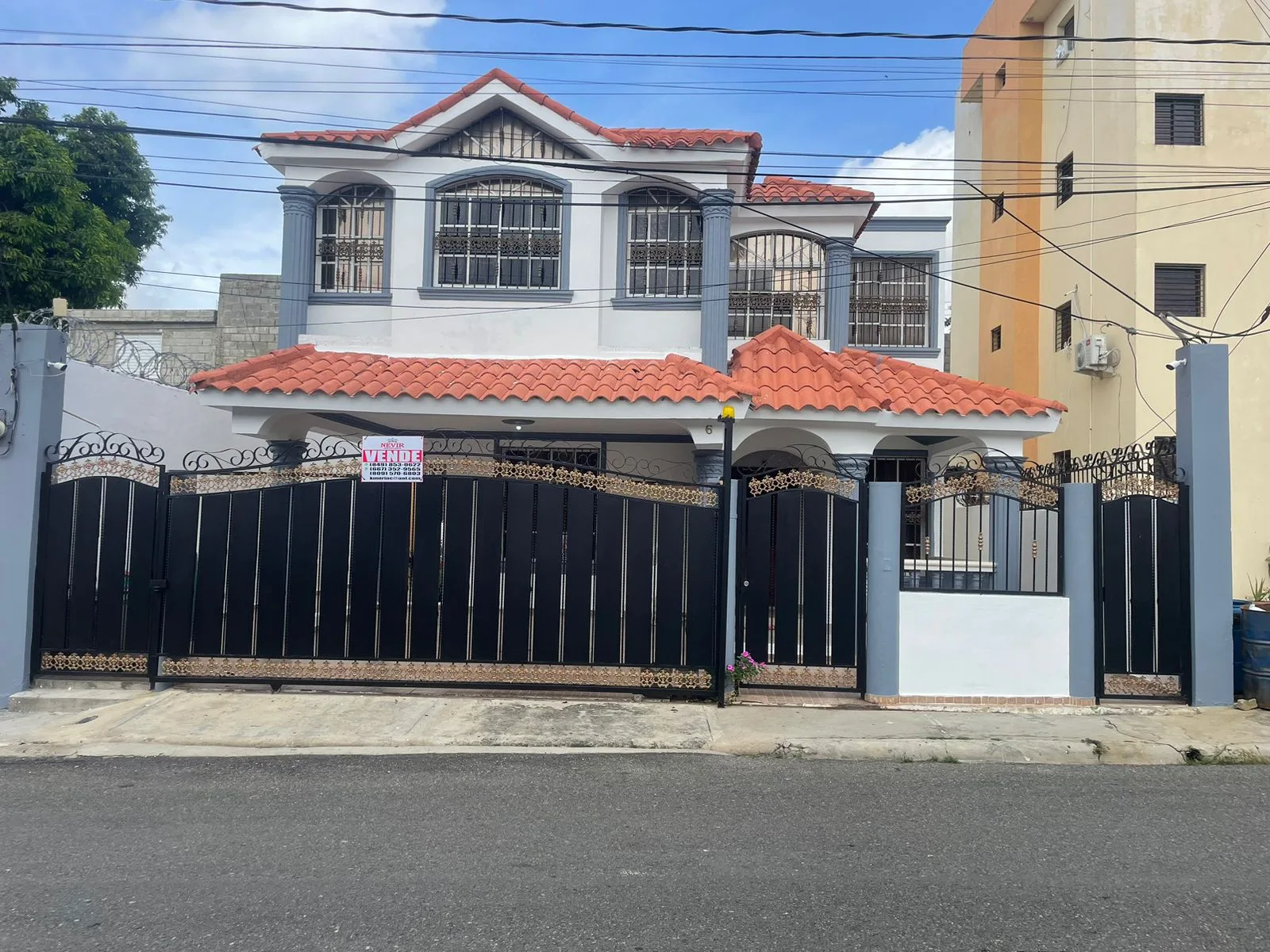 AMPLIA CASA EN VENTA – URB. LA ROSA, SANTIAGO DE LOS CABALLEROS. - Vista 10