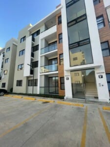 ACOGEDOR APARTAMENTO EN VENTA – LOS RIELES DE GURABO, SANTIAGO DE LOS CABALLEROS.