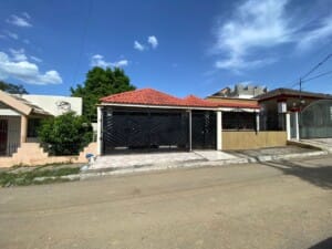 CASA EN VENTA – LAS ANTILLAS, SANTIAGO DE LOS CABALLEROS.