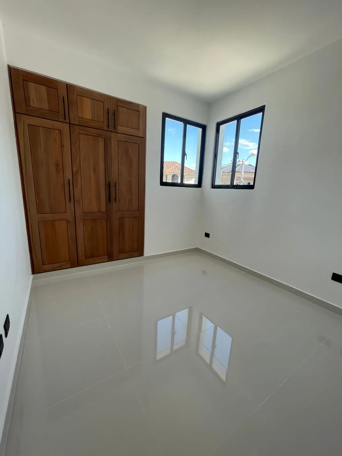 APARTAMENTO EN VENTA – URB. BRISAS DEL ESTE, SANTIAGO DE LOS CABALLEROS. - Vista 9