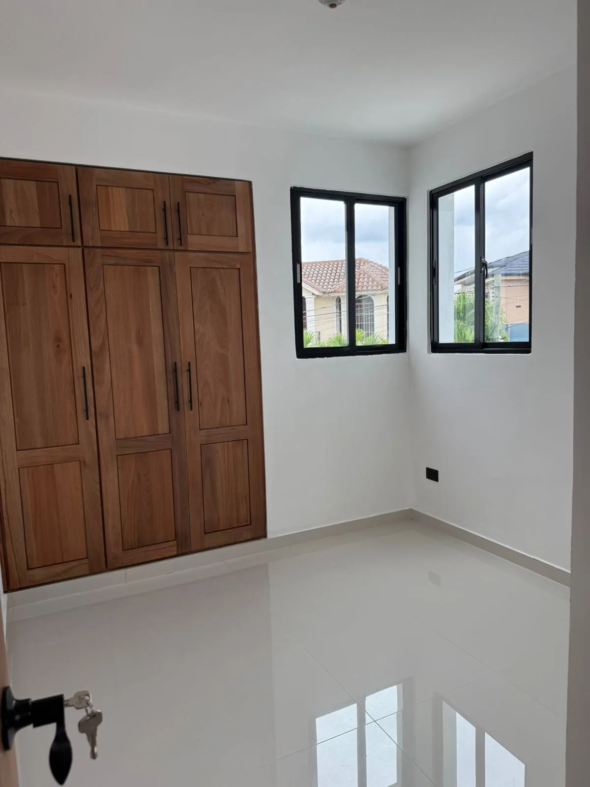 APARTAMENTO EN VENTA – URB. BRISAS DEL ESTE, SANTIAGO DE LOS CABALLEROS. - Vista 6