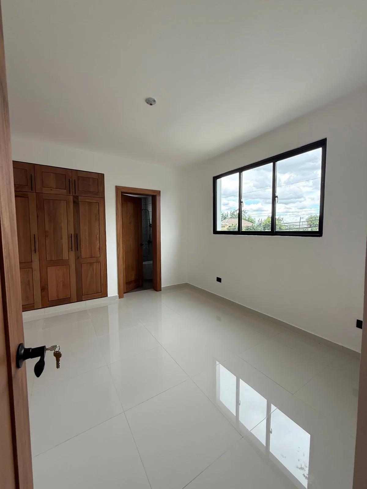 APARTAMENTO EN VENTA – URB. BRISAS DEL ESTE, SANTIAGO DE LOS CABALLEROS. - Vista 5
