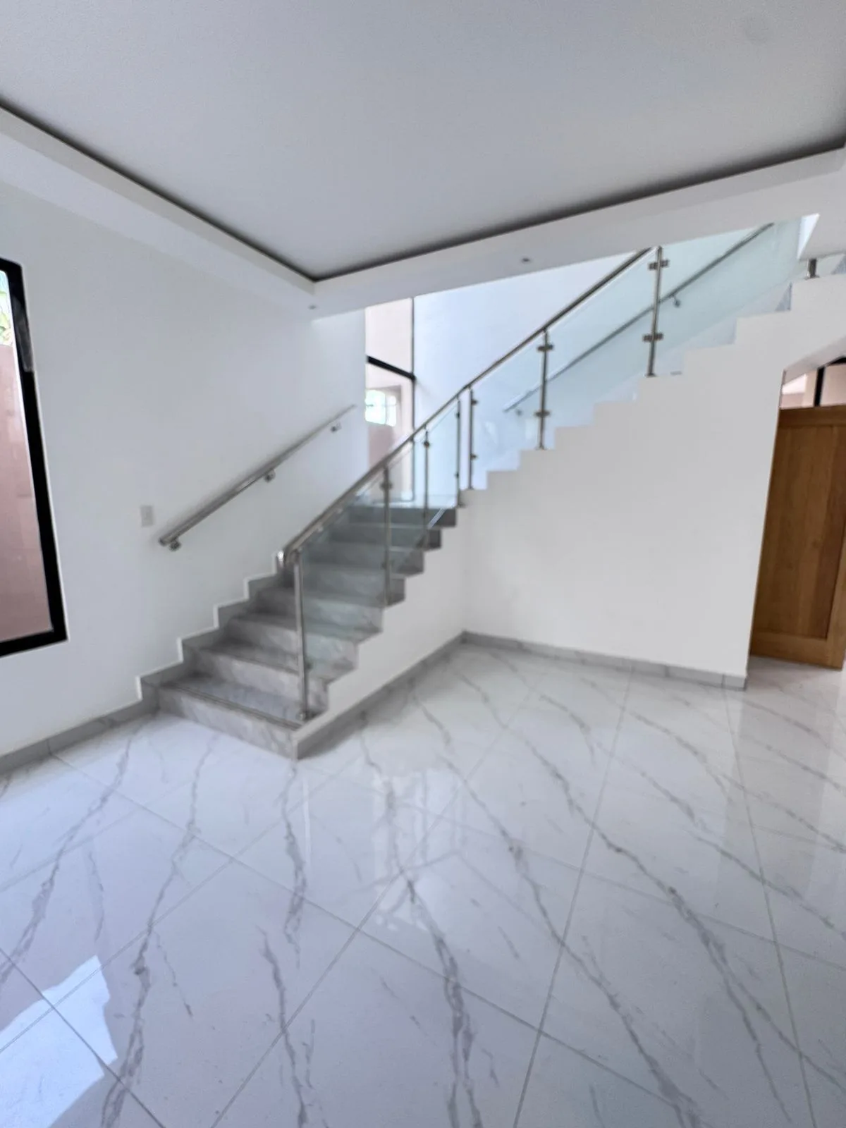 CASA EN VENTA – AV. 27 DE FEBRERO, SANTIAGO DE LOS CABALLEROS. - Vista 7