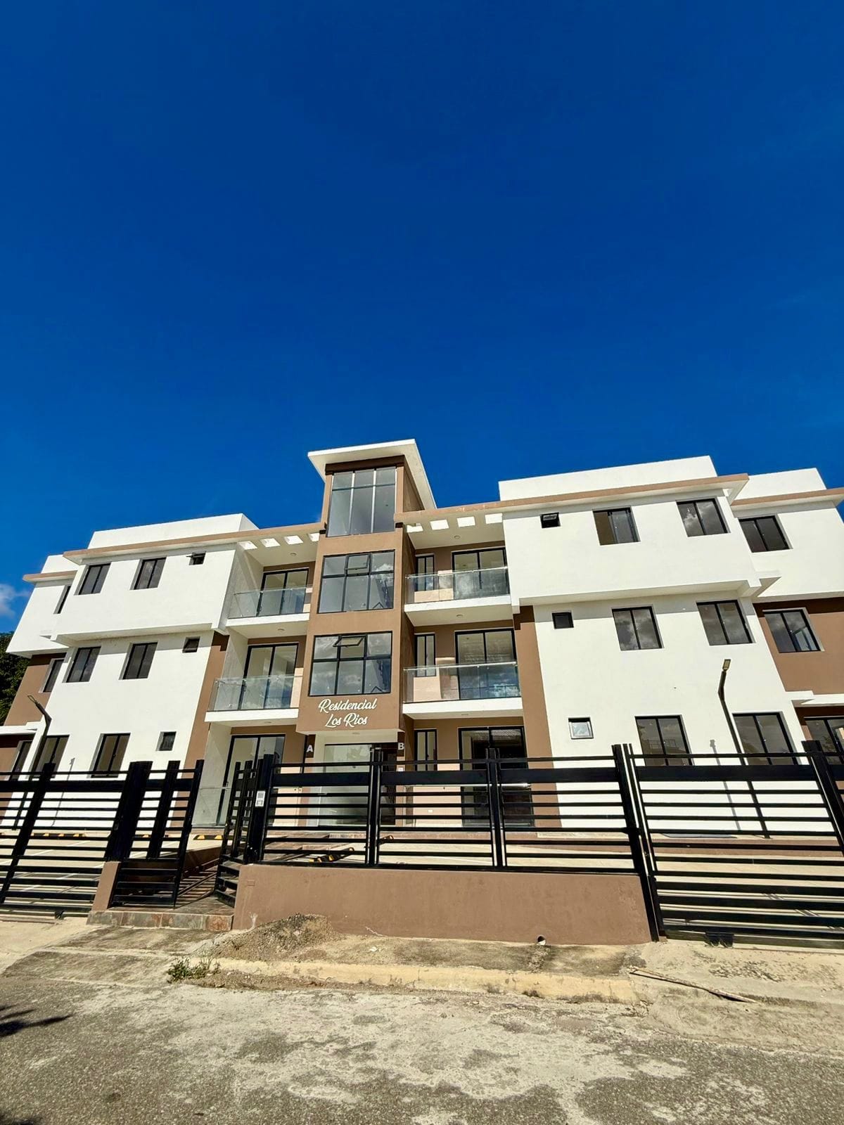 Fachada Proyecto Residencial en Gurabo, Santiago