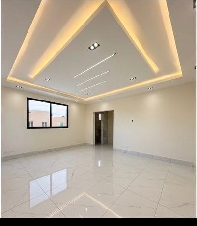 EXCLUSIVA CASA DE 2 NIVELES EN VENTA PRÓXIMO AL DORADO II-SANTIAGO, REPÚBLICA DOMINICANA RD