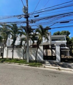 Casa en Renta La Zurza Área Monumental 5 Hab 2 Niveles con 4 Salas Cocina Fría y Caliente 2 Casa en Renta La Zurza Área Monumental 5 Hab 2 Niveles con 4 Salas Cocina Fría y Caliente