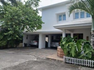 Casa en Venta Carretera Licey Santiago 4 Hab 415m2 Const Solar de 500m2 con Cuarto de Servicio 4 Casa en Venta Carretera Licey Santiago 4 Hab 415m2 Const Solar de 500m2 con Cuarto de Servicio