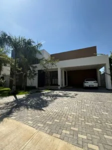Casa en venta en las carmelita santiago