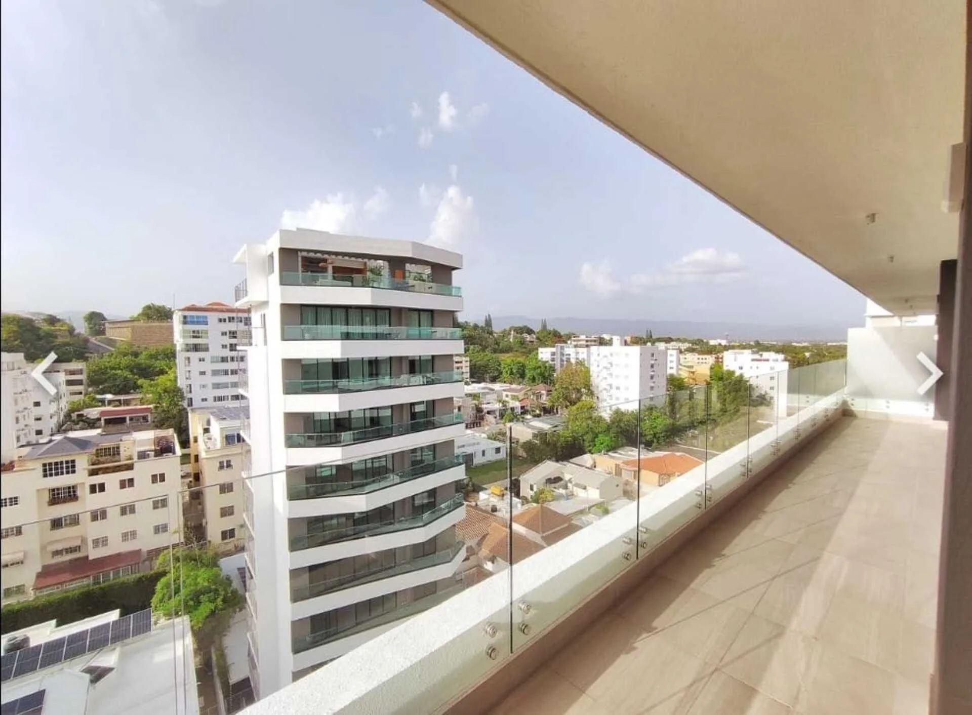 Apartamento de Lujo en Torre Albizia, Cerros de Gurabo | US$710,000 - Vista 4