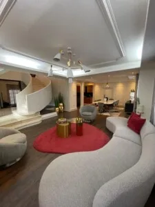 Casa de lujo en venta en Llanos de Gurabo Santiago – piscina privada y amplio terreno