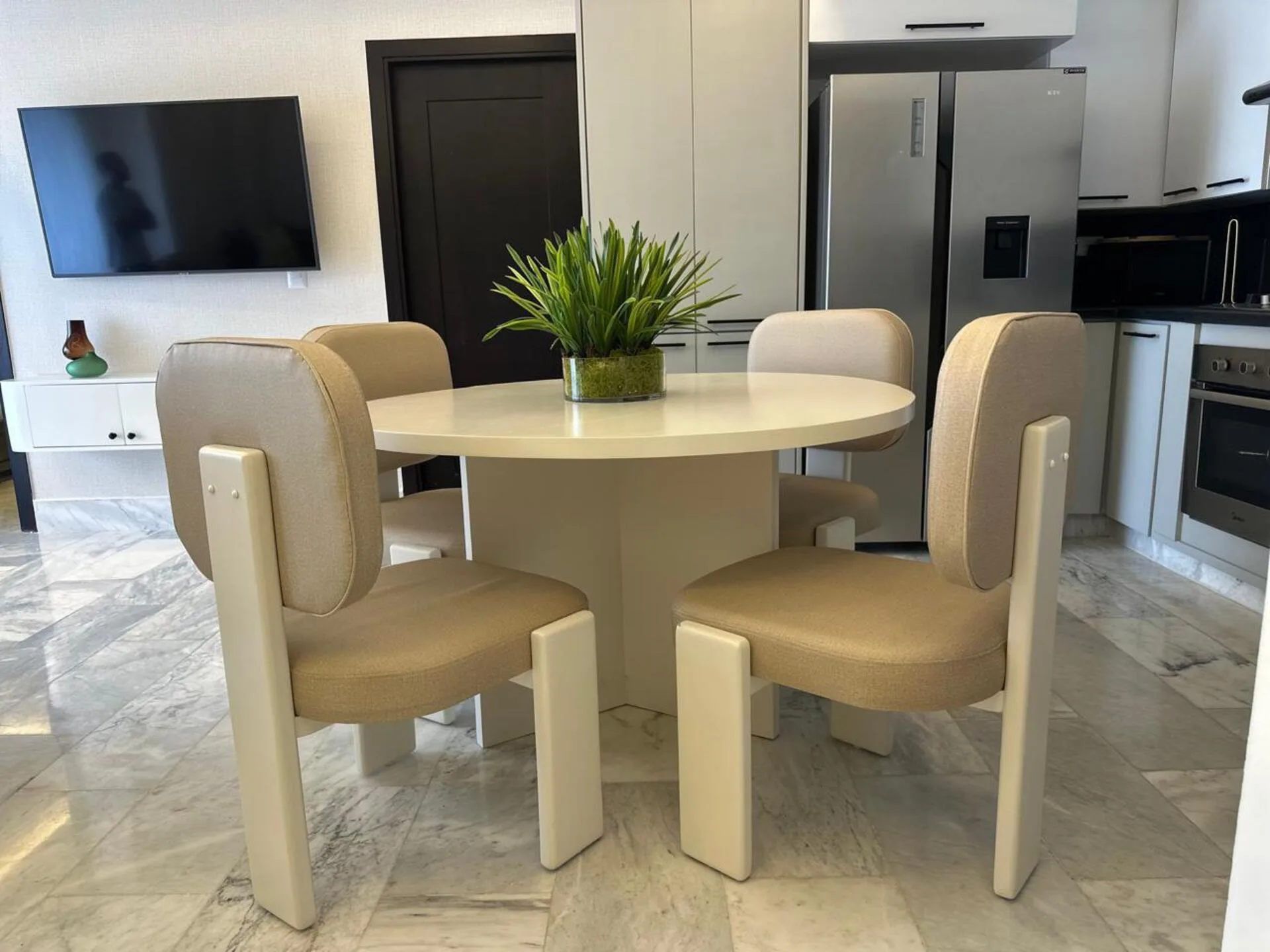 Apartamento Amueblado en Venta en La Esmeralda, Santiago | Torre Versalles | US$265,000 - Vista 4