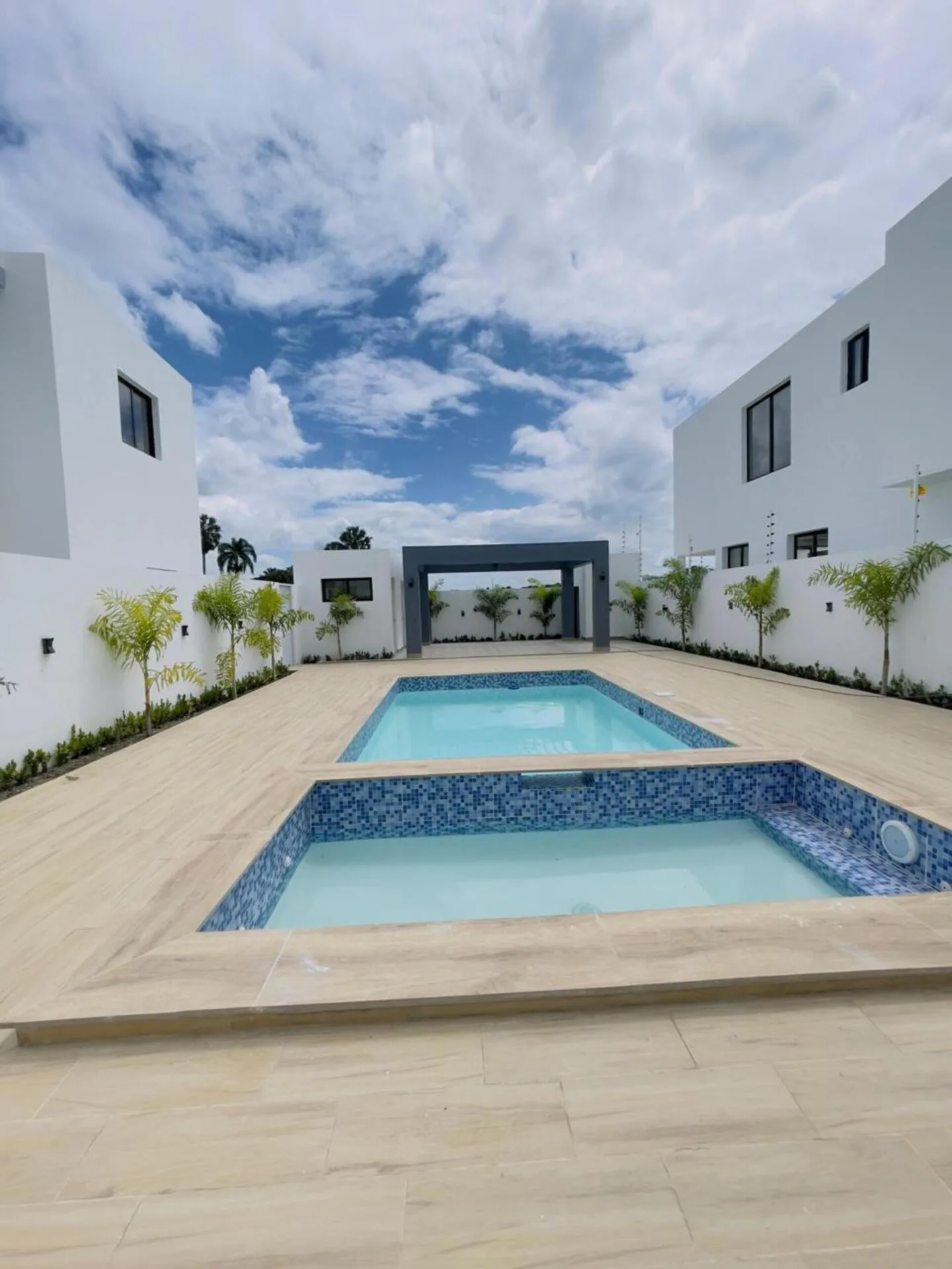 Casa en Alquiler Cerca del Aeropuerto de Santiago | 3 Habitaciones y Patio Privado - Vista 12