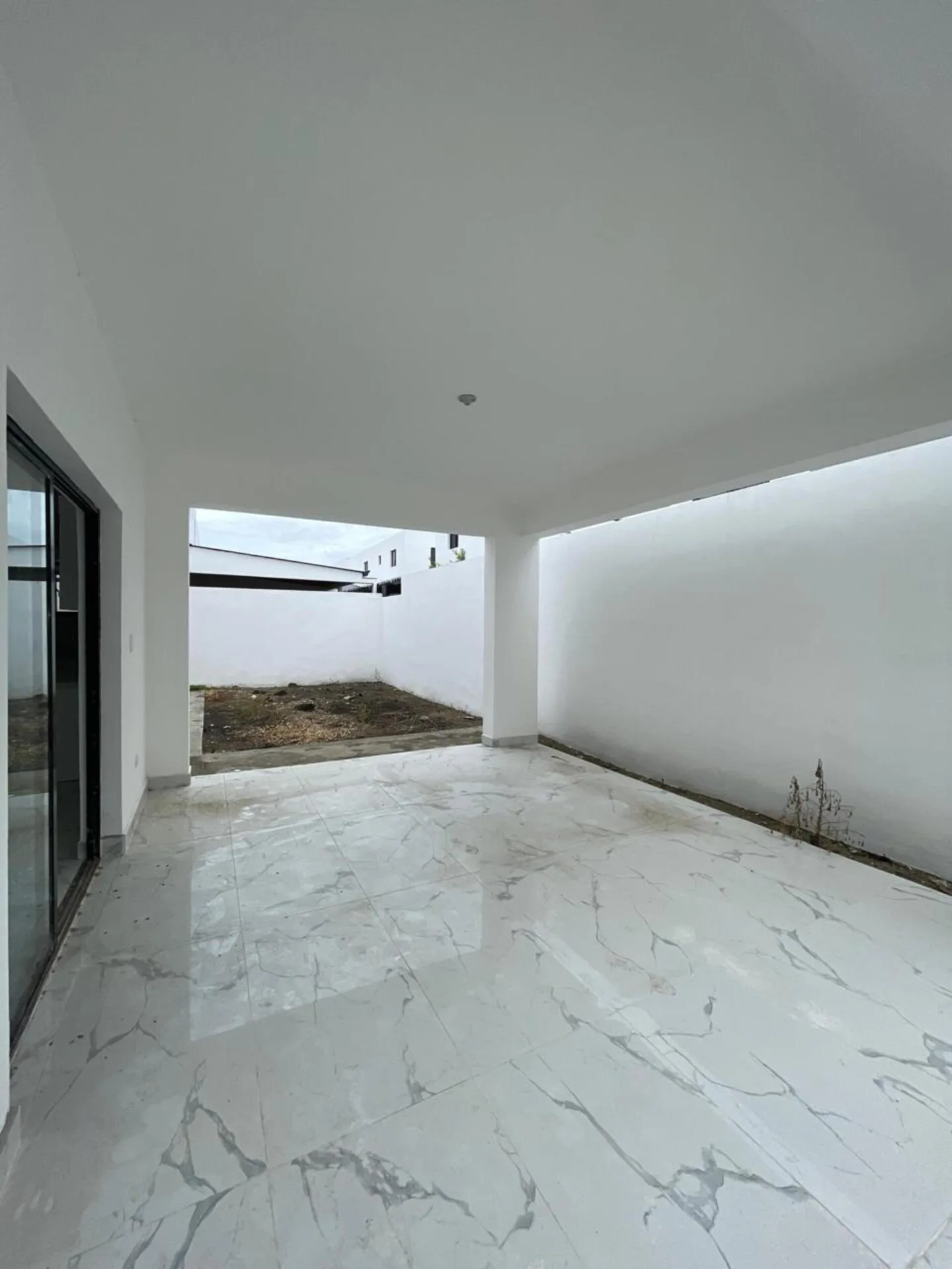 Casa en Alquiler Cerca del Aeropuerto de Santiago | 3 Habitaciones y Patio Privado - Vista 7