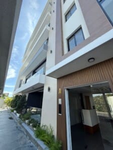 EN VENTA PRIMER NIVEL EN LA CALLE CHANTINI