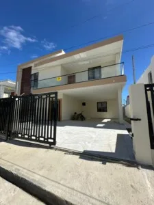 HERMOSA CASA EN VENTA – CERRO ALTO, SANTIAGO.