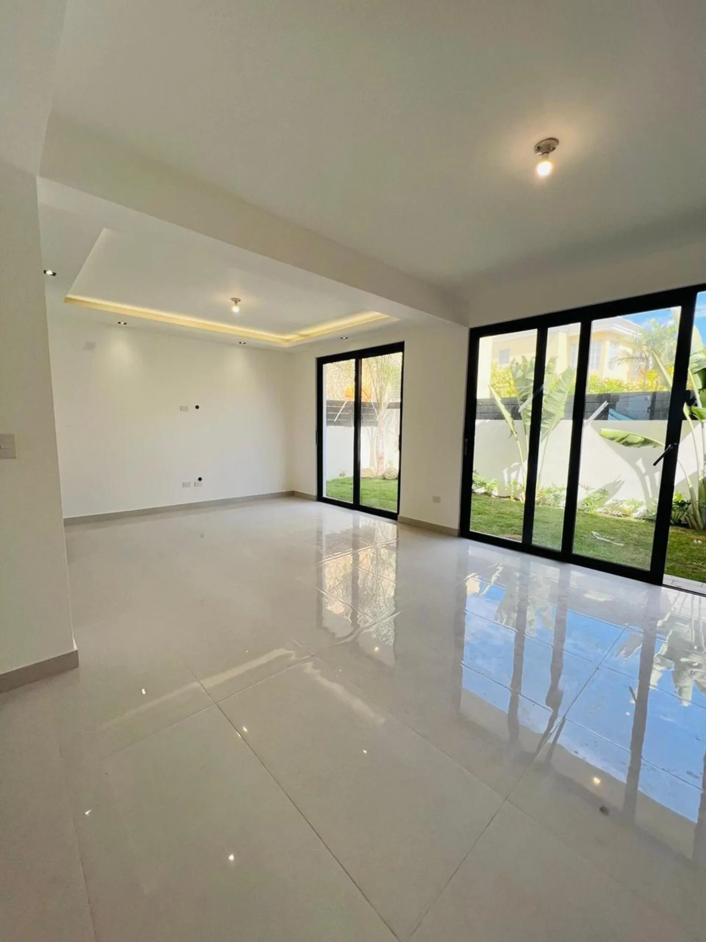 HERMOSA CASA EN VENTA – CERROS DE GURABO, SANTIAGO. - Vista 3