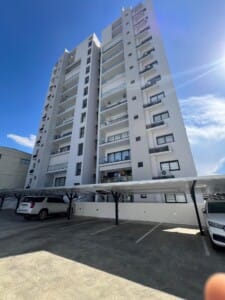 Apartamento Moderno en Venta en La Salle, Santiago | 140 m² con Piscina y 2 Habitaciones