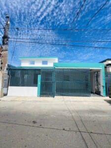CASA EN VENTA EN LOS PRADOS, SANTIAGO DE LOS CABALLEROS.
