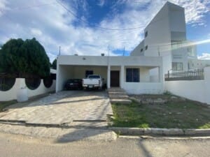 CASA EN VENTA EN SANTIAGO CON AMPLIO TERRENO Y POTENCIAL DE CONSTRUCCIÓN 1 CASA EN VENTA EN SANTIAGO CON AMPLIO TERRENO Y POTENCIAL DE CONSTRUCCIÓN