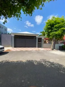 Se vende casa de oportunidad en La Ciénega, Santiago