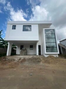 casa de dos niveles en venta próximo a los reyes, santiago 8 casa de dos niveles en venta próximo a los reyes, santiago